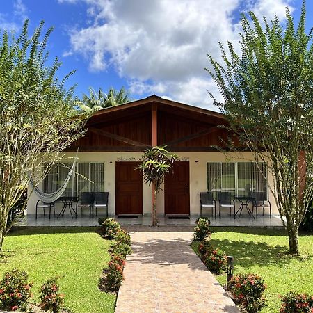 La Fortuna Hotel Villas Vilma מראה חיצוני תמונה