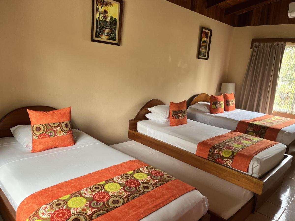 La Fortuna Hotel Villas Vilma מראה חיצוני תמונה